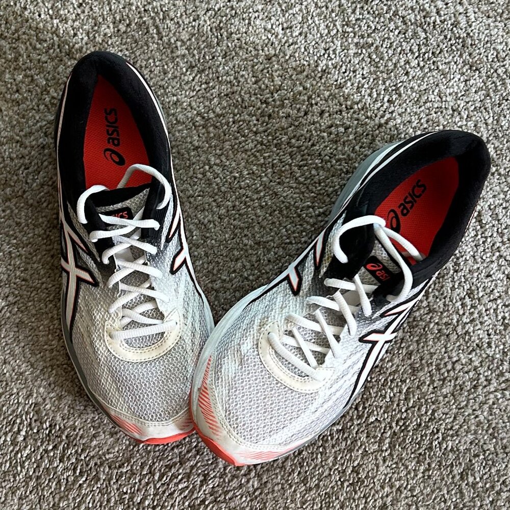 ASICS Gel Flux 4 Women’s -- Size 11